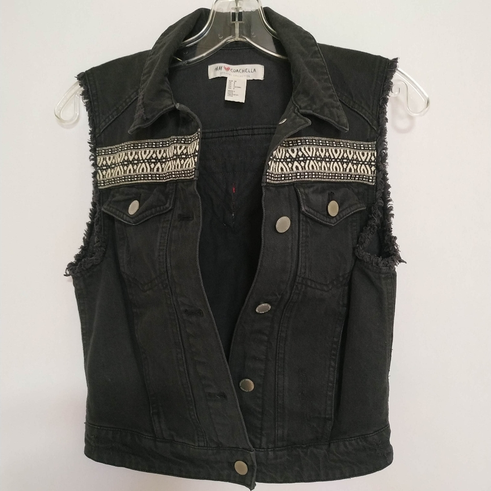 H&M Black w/MulticolorJeans Vest Sz. 8 Sleeveless